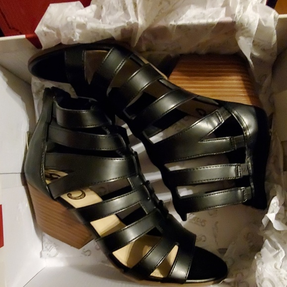 Wedge sandals - Picture 1 of 4